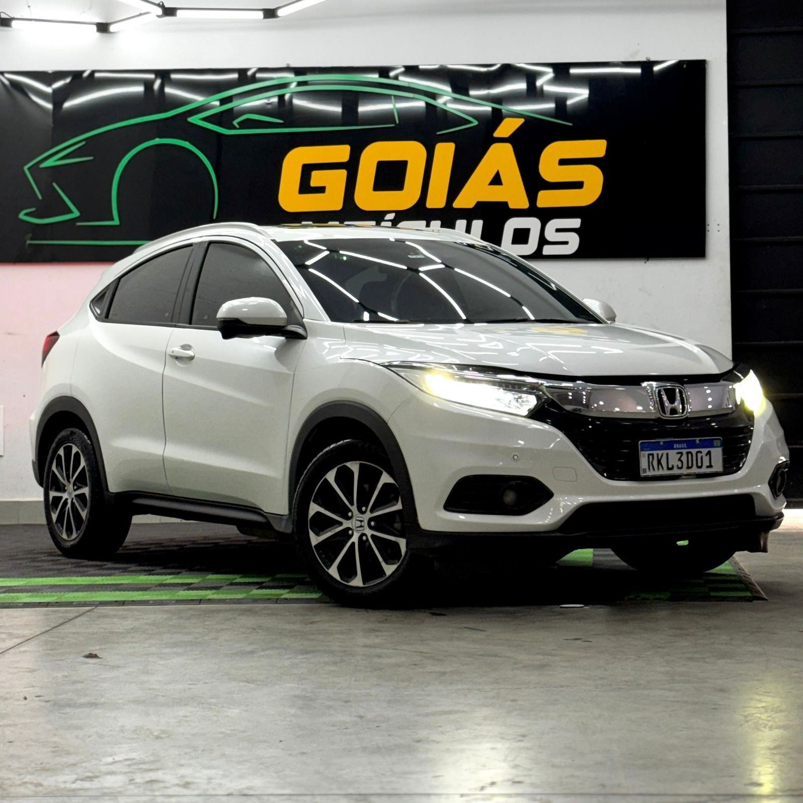 
HRV TOURING full									