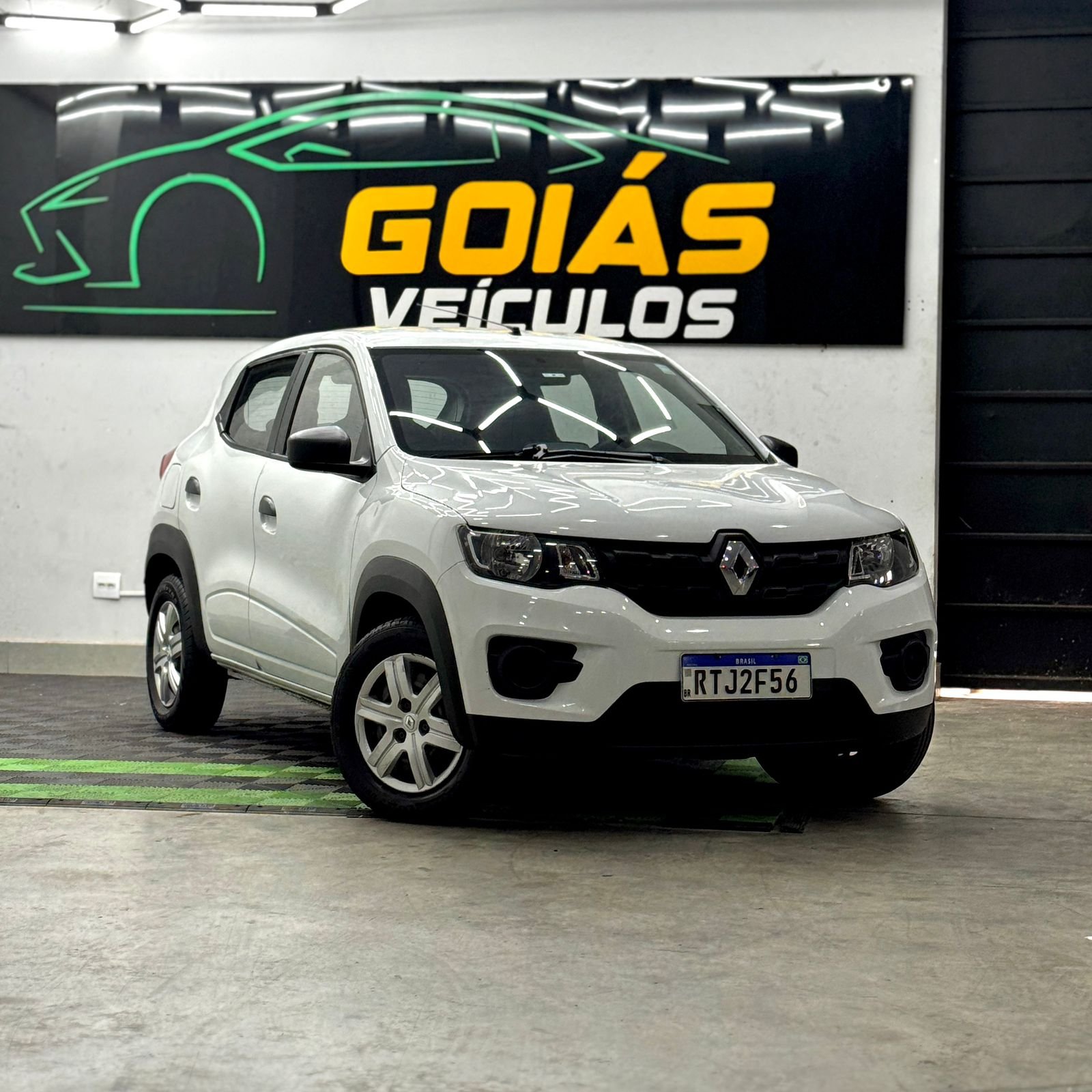 
Kwid full									