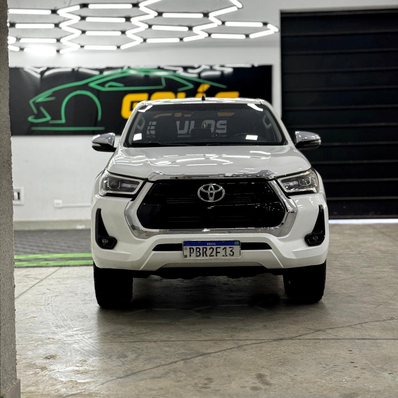 
Hilux full									