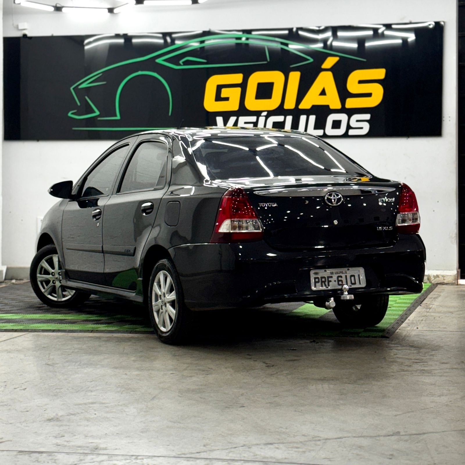 
Etios full									