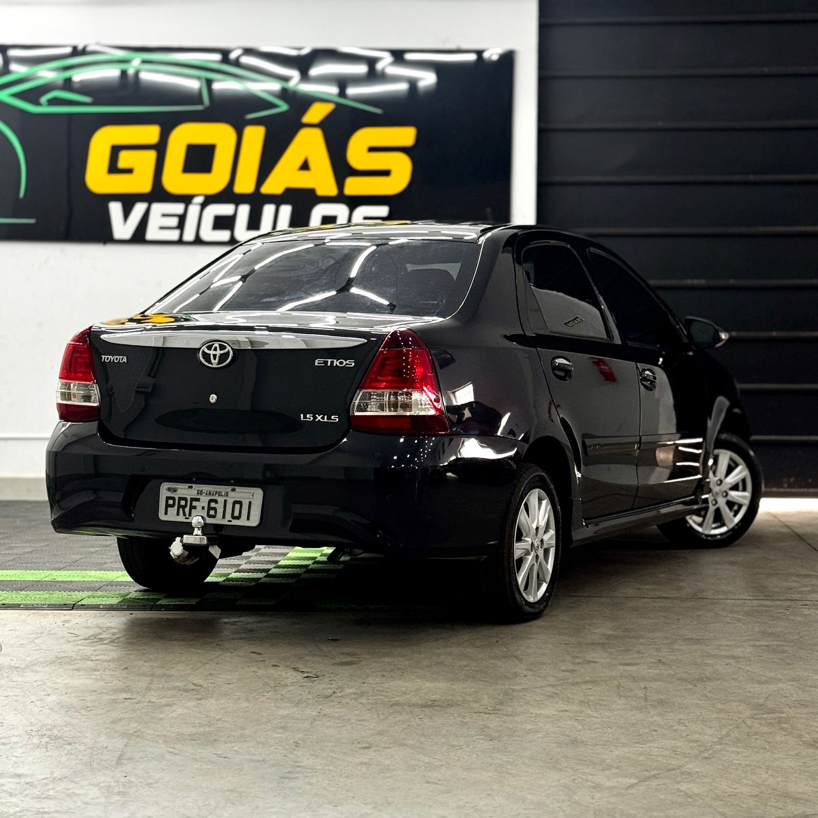 
Etios full									