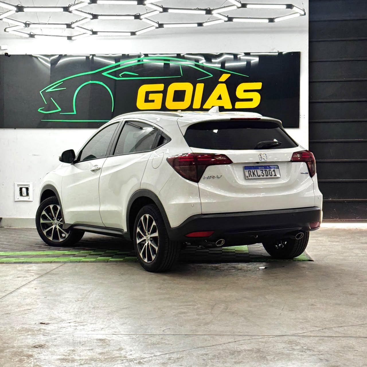 
 HR-V Touring full									