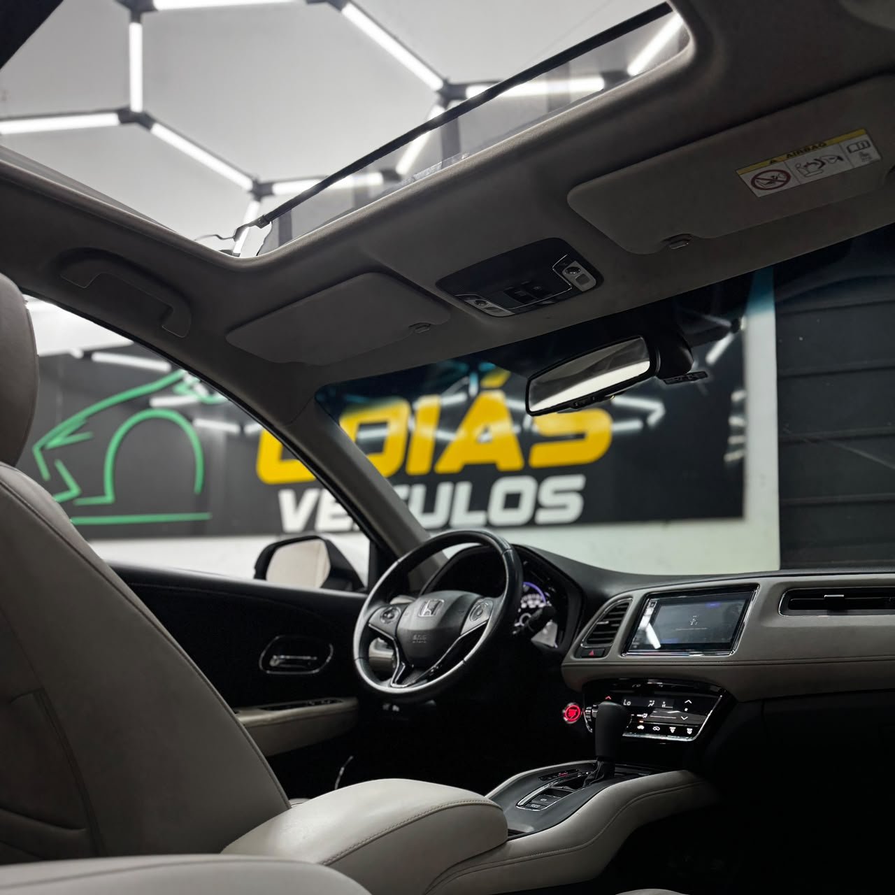 
 HR-V Touring full									