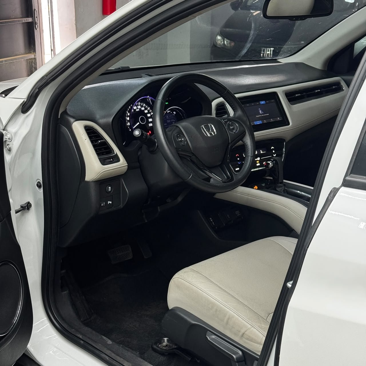 
 HR-V Touring full									