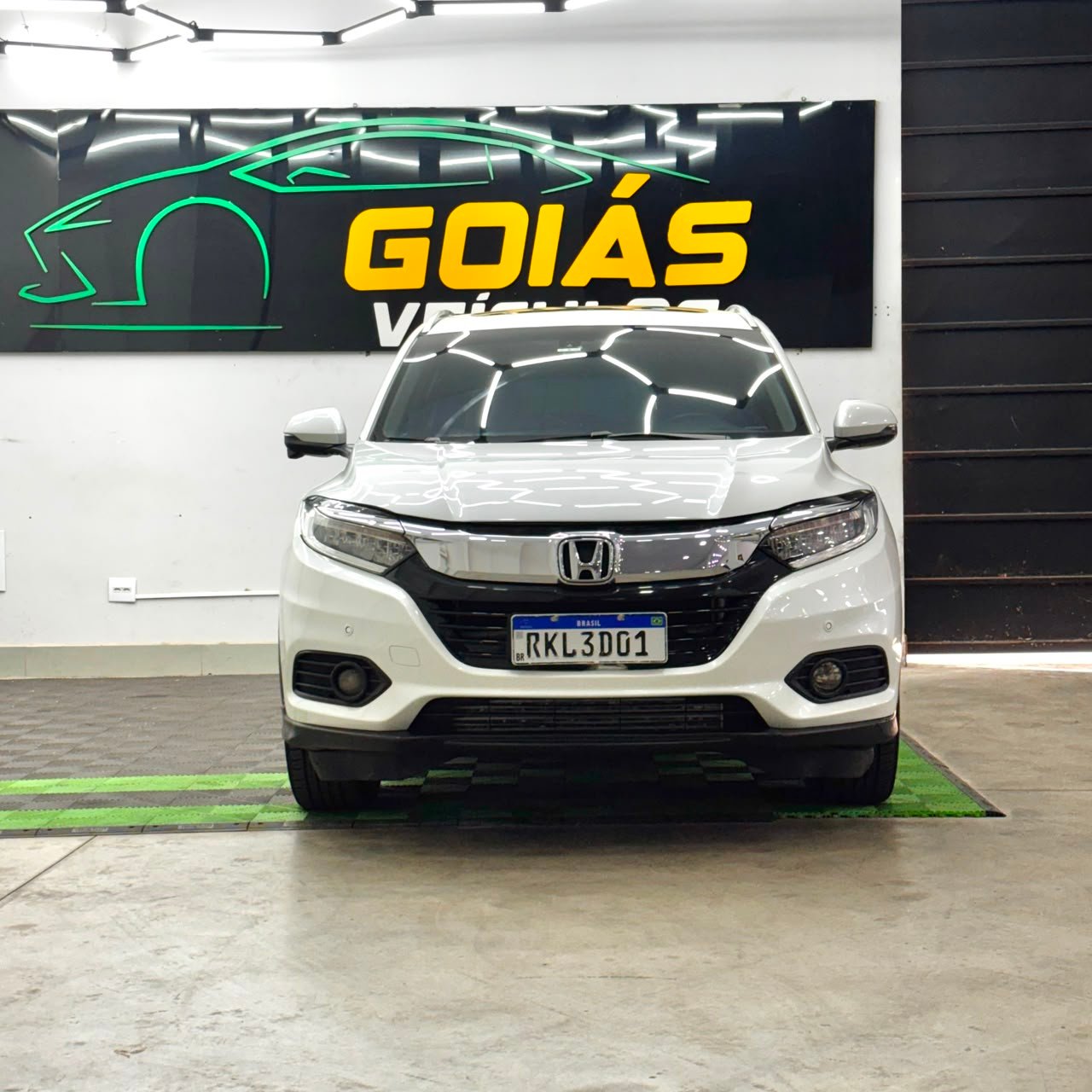 
 HR-V Touring full									