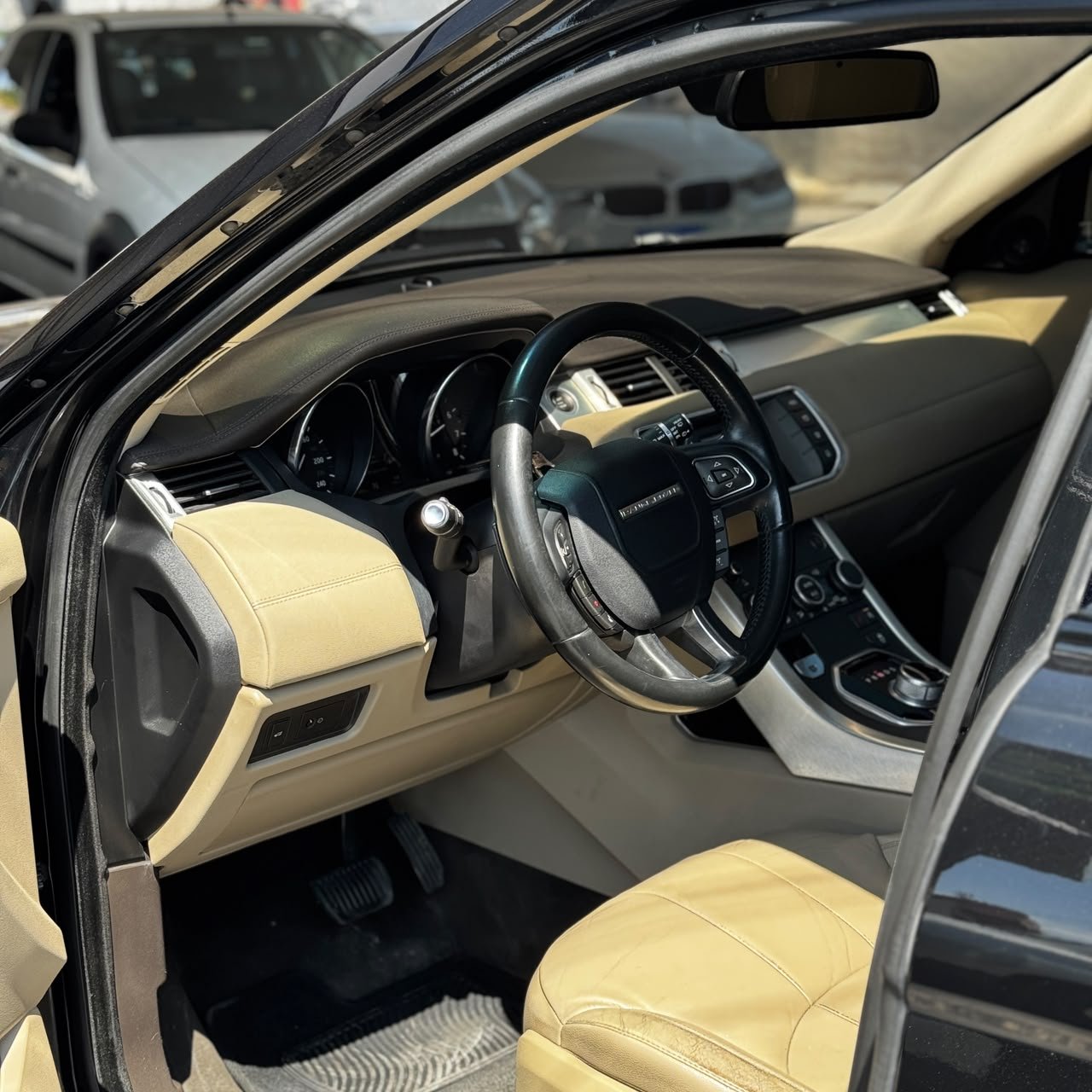 
 LR EVOQUE SE DYNAMIC full									